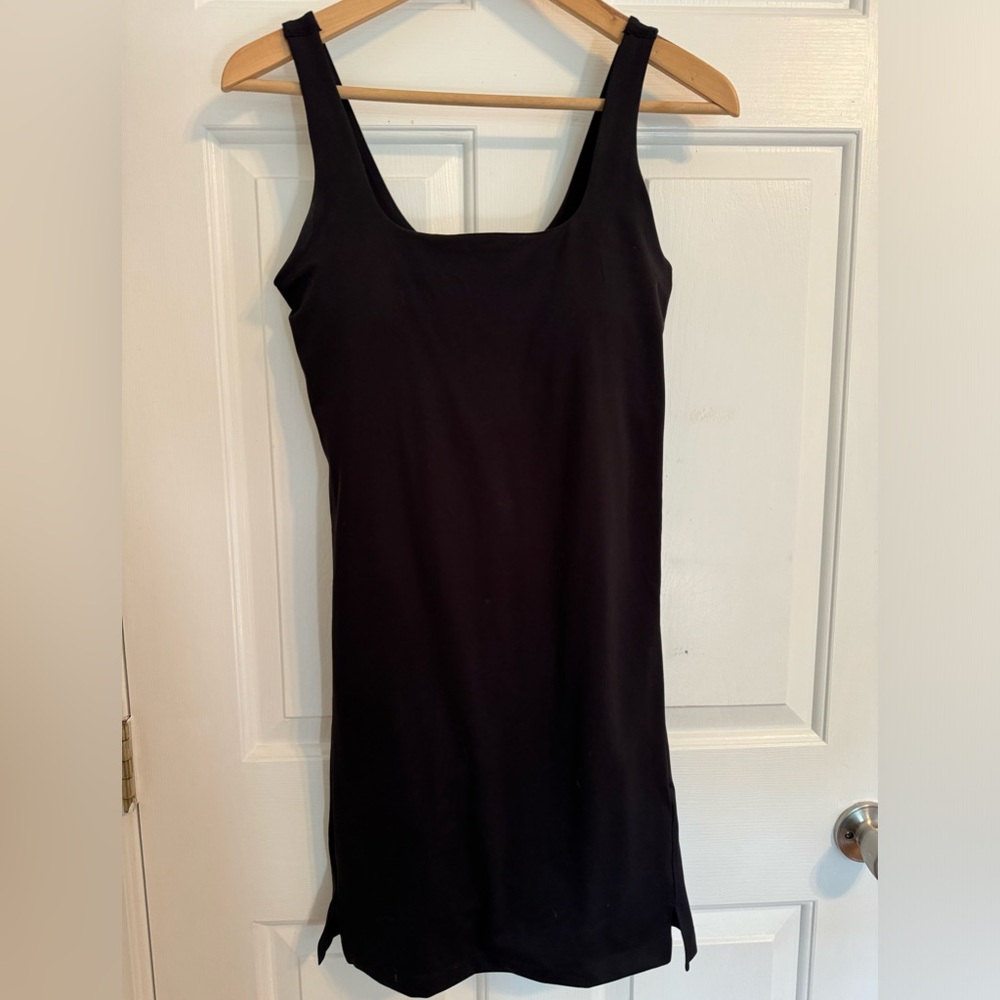 Old Navy PowerSoft Square-Neck Athletic Dress Black size S